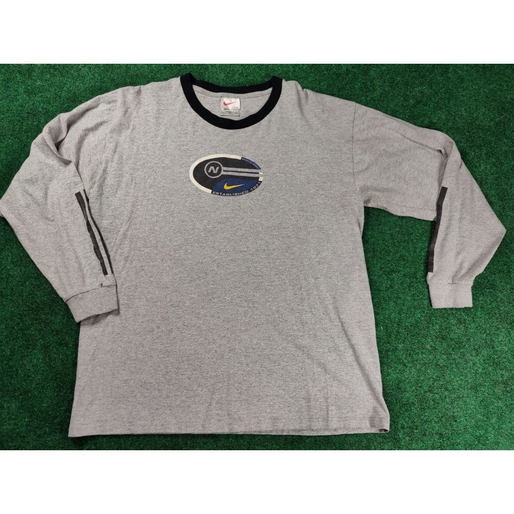 Nike long sleeve shirt